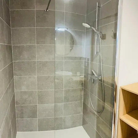 Appartement 6 Personnes Avec Terrasse Et Parking *