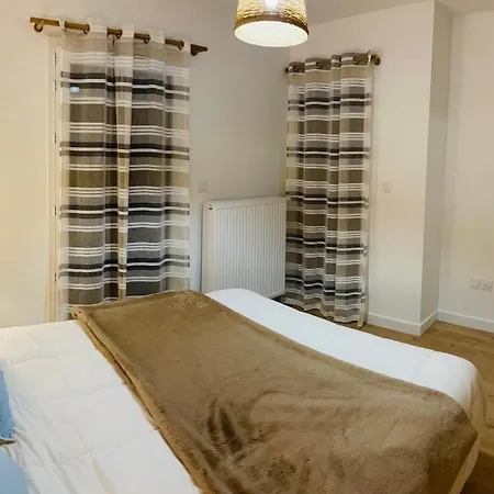 Appartement 6 Personnes Avec Terrasse Et Parking *